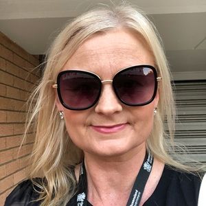 Meet your Posher, Lisa